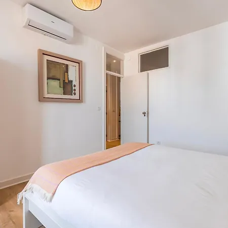 公寓 Classy 3-bedroom By Lovelystay Lisboa